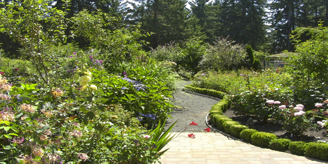 Garden Walkway with Pavers in Portland, Oregon